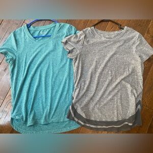 Lot of 2 Athleta Uptempo short sleeve tops medium gray teal $119 value